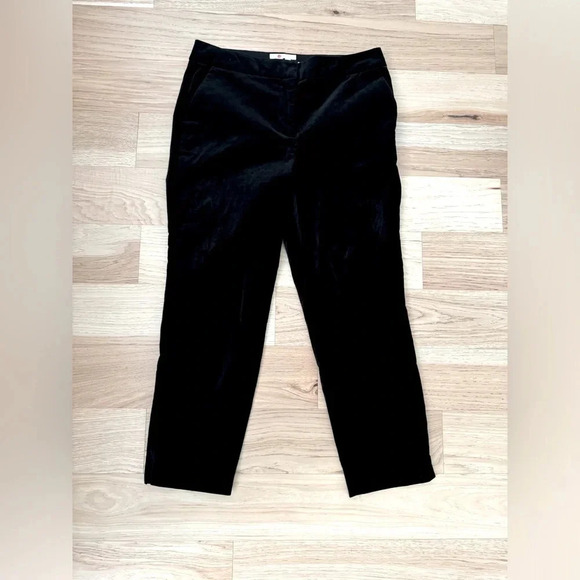 Boden Classic Tapered leg Velvet Pants in black size 10R ankle length - Picture 2 of 14